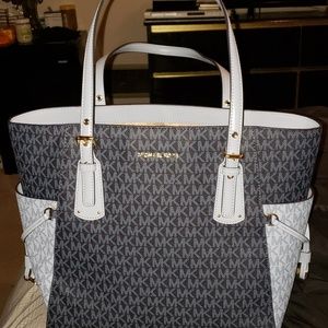 Michael Kors authentic purse